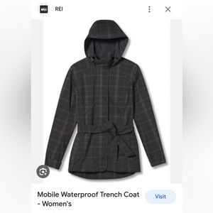 ISO Royal Robbins Mobile Trench Coat in grey/black. Size medium or large.